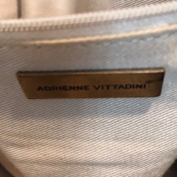 Adrienne Vittadini Bag - Picture 4 of 8